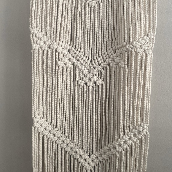 90’s macrame table runner or wall decor - Picture 5 of 6